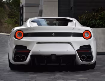 Ferrari F12tdf [UK-spec] '2016–17
