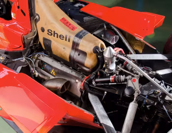 Sous la capuche Ferrari F300 (649) '1998