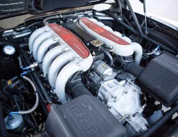 Sous la capuche Ferrari F512 M [North America] '1995–96