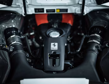Под капотом Ferrari F8 Spider [Japan] '2020–23