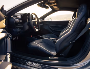 内饰 2020–23 Ferrari F8 Tributo [North America] '2020–23