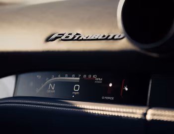 内饰 2020–23 Ferrari F8 Tributo [North America] '2020–23
