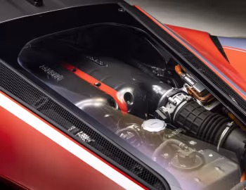 Sous la capuche Ferrari FXX-K (#210114) '2015