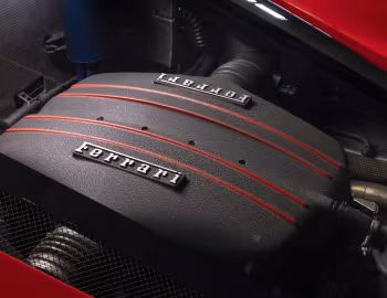 Sous la capuche Ferrari FXX Evoluzione (#139744) '2007