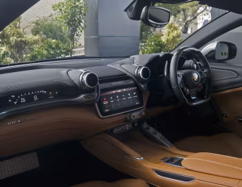 Торпедо Ferrari GTC4Lusso [Australia] '2016–20