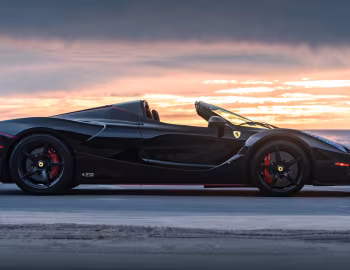 LaFerrari Aperta [North America] '2016–17