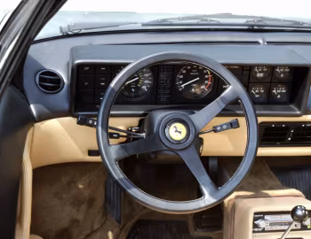 Торпедо Ferrari Mondial Cabriolet [North America] '1984–85
