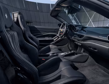 Intérieur Novitec Ferrari F8 Spider '2021