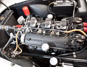Sous la capuche Ferrari 250 GT Cabriolet (fari coperti) (Series II) '1960–62