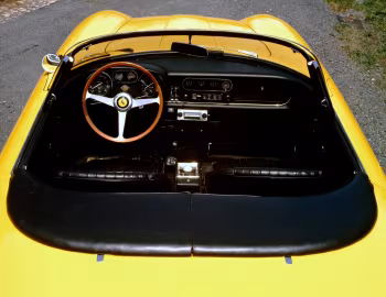 Intérieur Ferrari 275 GTB/4S NART Spider (#09751) '04.1967