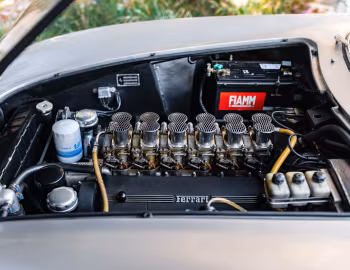 Sous la capuche Ferrari 275 GTB 6C Steel '1965–66