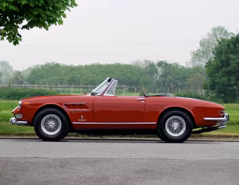 Ferrari 275 GTS [UK-spec] '1965–66