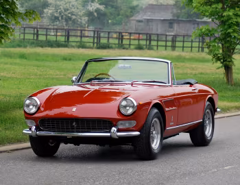 Ferrari 275 GTS [UK-spec] '1965–66