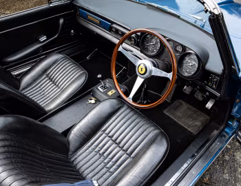 Intérieur Ferrari 275 GTS [UK-spec] '1965–66