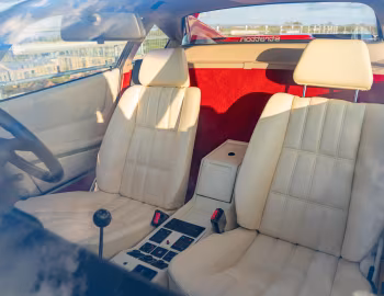 Intérieur Ferrari 328 GTB [UK-spec] '1985–89