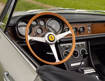 Panneau avant Ferrari 330 GTS (#10689) '1967