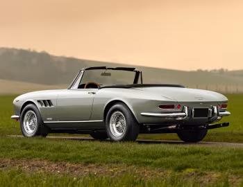 Ferrari 330 GTS (#10689) '1967
