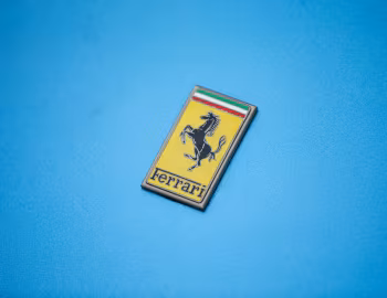 Logo Ferrari 330 GTS (#10845) '1967