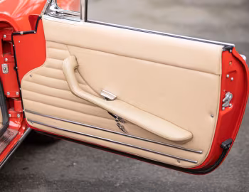 Intérieur Ferrari 330 GTS (#10113) '07.1967