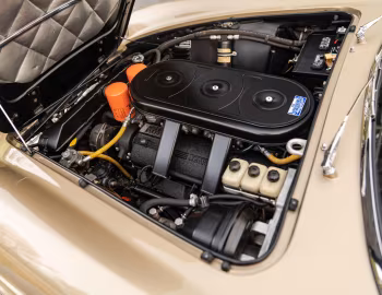 Sous la capuche Ferrari 330 GTS (#09791) '04.1967