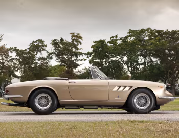 Ferrari 330 GTS (#10561) '1967