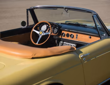 Intérieur Ferrari 330 GTS (#10817) '1967