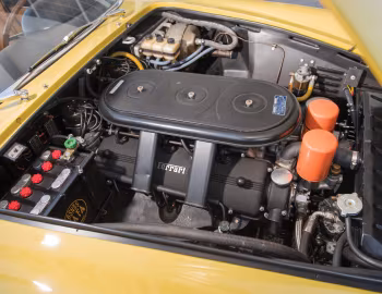 Sous la capuche Ferrari 330 GTS (#10817) '1967