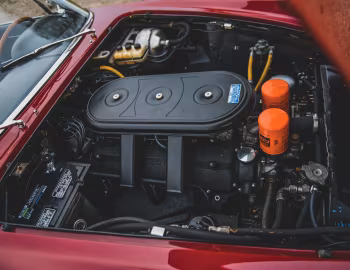 Sous la capuche Ferrari 330 GTS (#10773) '1967