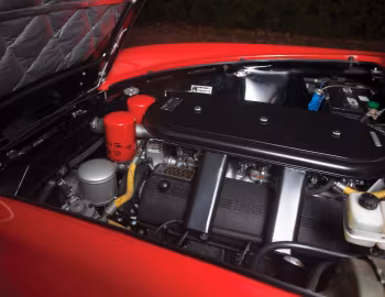 Sous la capuche Ferrari 330 GTS (#10375) '1967