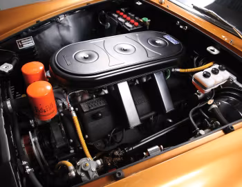 Sous la capuche Ferrari 330 GTS (#09781) '04.1967