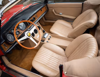 Intérieur Ferrari 330 GTS (#10113) '07.1967