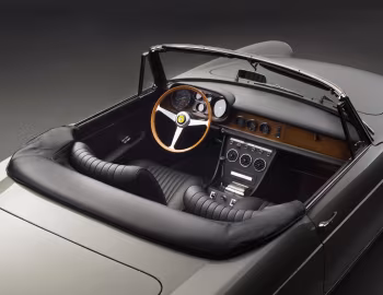 Intérieur Ferrari 330 GTS (#10689) '1967