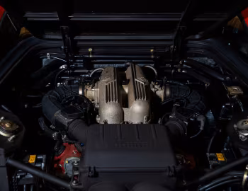 Sous la capuche Ferrari 348 GTB [UK-spec] '1993–94