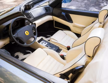 Интерьер Ferrari 355 F1 Spider [North America] '1997–99
