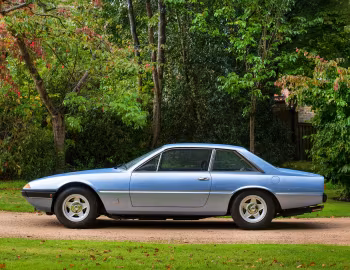 Ferrari 365 GT4 2+2 [UK-spec] '1972–76