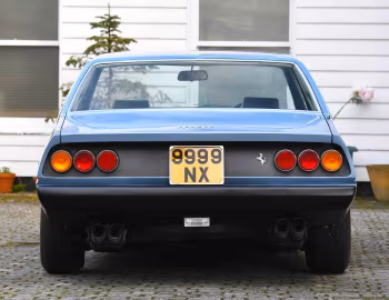 Ferrari 365 GT4 2+2 [UK-spec] '1972–76