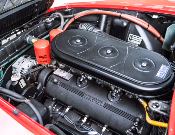 Sous la capuche Ferrari 365 GT 2+2 [Canada] '1968–70