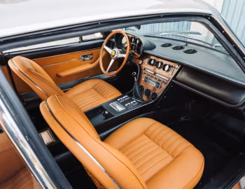 Intérieur Ferrari 365 GT 2+2 [France] '1968–70