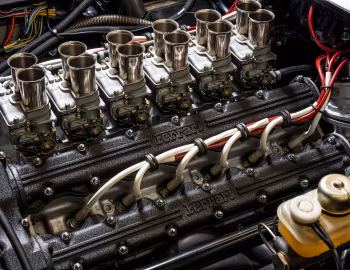 Sous la capuche Ferrari 365 GTB/4 "Daytona" Competizione Prototipo (#12547) '05.1969