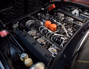Sous la capuche Ferrari 365 GTC/4 [North America] '1971–72