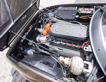 Bajo el capó Ferrari 365 GTS/4 "Daytona" [North America] (#16573) '12.1972