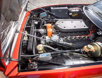 Sous la capuche Ferrari 365 GTS/4 "Daytona" [North America] (#16801) '02.1973
