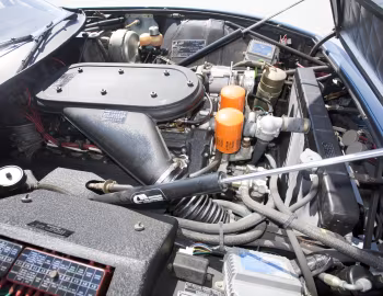 Sous la capuche Ferrari 365 GTS/4 "Daytona" [North America] (#17057) '07.1973