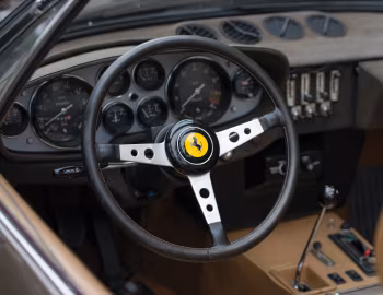 Panneau avant Ferrari 365 GTS/4 "Daytona" [North America] (#17013) '06.1973