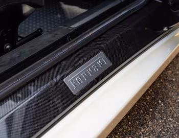 Ferrari 430 Scuderia [UK-spec] '2007–09