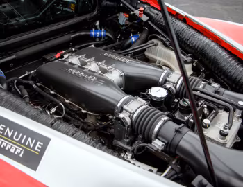 Sous la capuche Ferrari 458 Challenge '2010–13