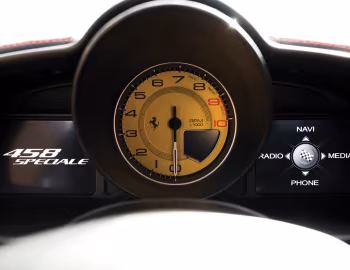 Tableau de bord Ferrari 458 Speciale [North America] '2014–15