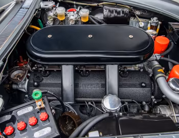 Sous la capuche Ferrari 500 Superfast (#6033SF) '01.1965