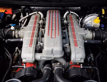 Sous la capuche Ferrari 550 Maranello [Worldwide] '1996–2002