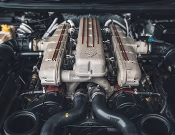Sous la capuche Ferrari 550 Maranello [UK-spec] '1996–2002